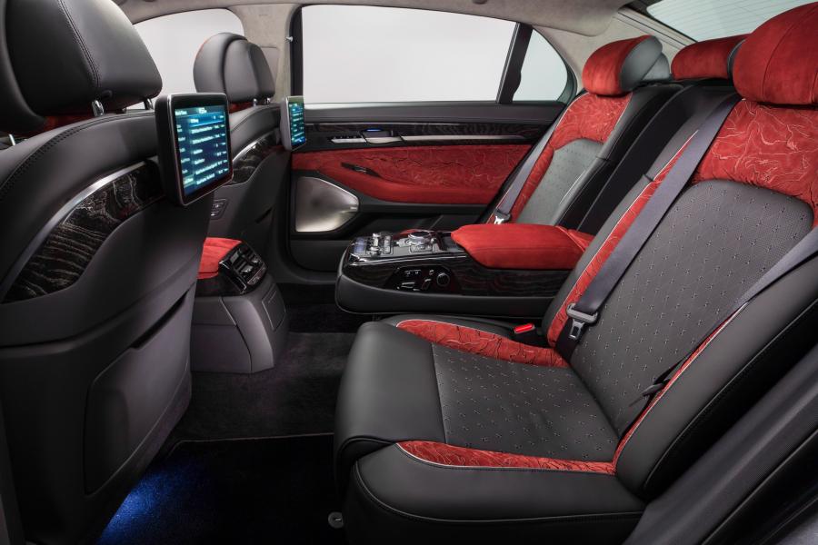 Интерьер Genesis G90 Vanity Fair Special Edition (HI) 2018 года  (фото 20 из 24)